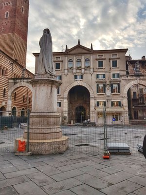 Piazza dei Signori by null