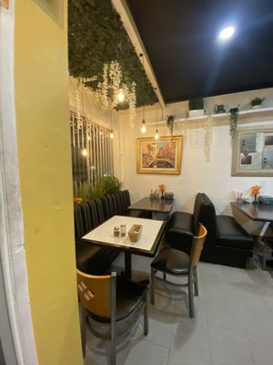 Bianco's Italian Cuisine by null
