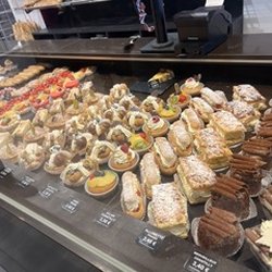 Yves-Antoine Deherripon - Merci pour toujours faire de super patisseries et du pain.