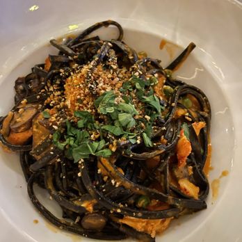 Il Massimo - Spaghetti al Nero con Aragosta - Italian Near Me - Dedham, Massachusetts
