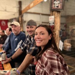 Stumpy's Hatchet House - We are a totally relaxed place to hang out