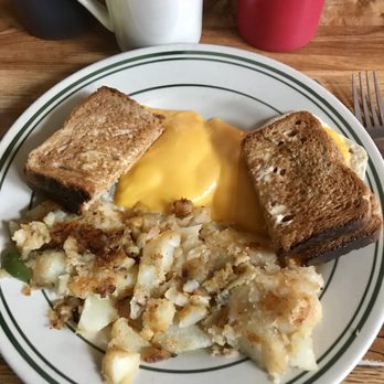 Tina's Place - Hash browns and eggs with cheese - Diners Near Me - Brooklyn, New York