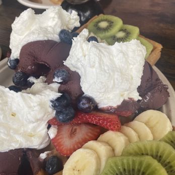 Waffle and Berry - Kireina Hana - Waffles Near Me - Honolulu, Hawaii Waffle and Berry - Kireina Hana - Waffles Near Me - Honolulu, Hawaii