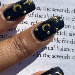 Lavon Nails Art & Spa - Nails