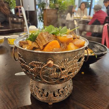 四姐 Special Noodle - Tomato and beef stew in clay pot ($26.99) - Chinese Near Me - Richmond, California 四姐 Special Noodle - Tomato and beef stew in clay pot ($26.99) - Chinese Near Me - Richmond, California