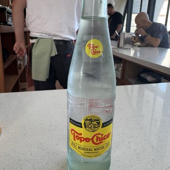 Le Hut Dinette - Wine Bars Near Me - Santa Ana, California