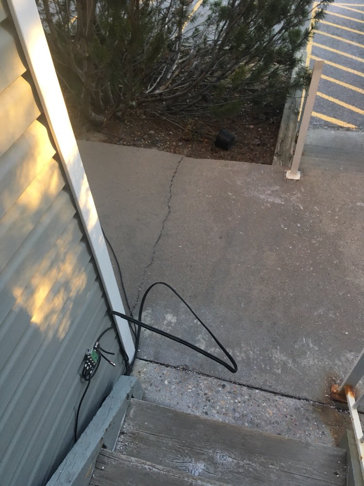 FOXDALE CONDOMINIUMS Updated September 2024 930 S Walden Way