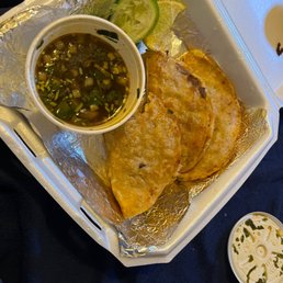 Quesabirria with Consume that looks like beef broth and regular corn tortillas? Quesabirria with Consume that looks like beef broth and regular corn tortillas?