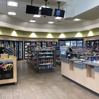 Cumberland Farms - the inside of a grocery store - Convenience Stores Near Me - GUILDERLAND, New York