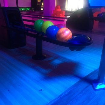 Strike 10 Bowling - Bowling Near Me - Hallandale Beach, Florida
