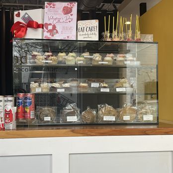 Endulge Cupcake Boutique - Front counter - Cupcakes Near Me - Atlanta, Georgia Endulge Cupcake Boutique - Front counter - Cupcakes Near Me - Atlanta, Georgia