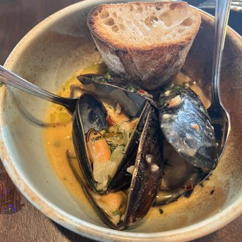 Marvin - Green muscles in a pink sauce ! - French Near Me - Los Angeles, California Marvin - Green muscles in a pink sauce ! - French Near Me - Los Angeles, California