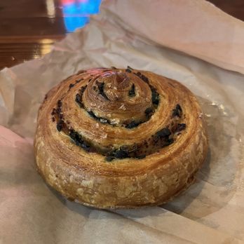 Jones Coffee Roasters - Feta spinach croissant - Coffee Roasteries Near Me - Pasadena, California