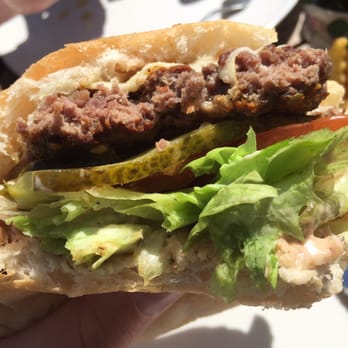 Stubenhocker - Cheeseburger mit Pommer für 7,50€ - Dive Bars Near Me - Fürth, BY Stubenhocker - Cheeseburger mit Pommer für 7,50€ - Dive Bars Near Me - Fürth, BY
