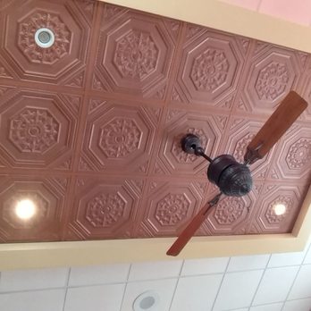 Another Broken Egg Cafe - Beautiful decor from wainscoting to ceiling! - Breakfast & Brunch Near Me - Mountain Brook, Alabama