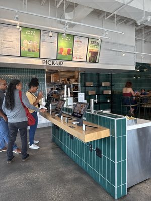 Shake Shack Katy Freeway by null