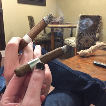 Robusto & Briar - Not intimidating for a lady! - Tobacco Shops Near Me - Lakewood, Ohio Robusto & Briar - Not intimidating for a lady! - Tobacco Shops Near Me - Lakewood, Ohio