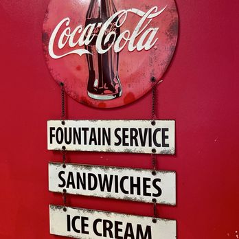 Sissy's Dive - Ice Cream & Frozen Yogurt Near Me - Lamesa, Texas