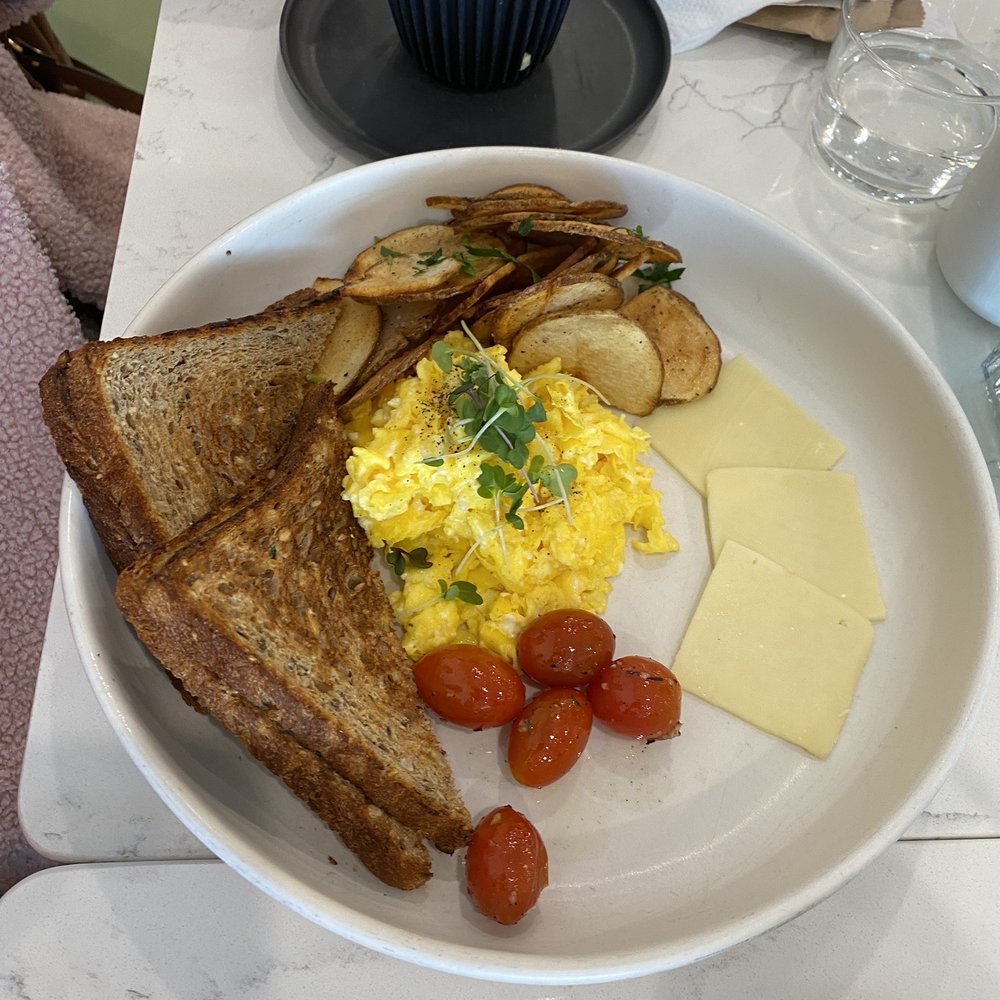 Jackie Smalls - Scrambled eggs - Breakfast & Brunch Near Me - Wayne, New Jersey Jackie Smalls - Scrambled eggs - Breakfast & Brunch Near Me - Wayne, New Jersey