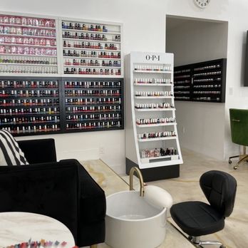 Salon De Manucure - Nail Salons Near Me - Los Angeles, California Salon De Manucure - Nail Salons Near Me - Los Angeles, California