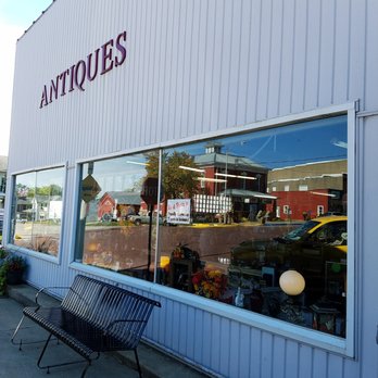 Aunt Patty's On the Square - exterior - Antiques Near Me - Rockville, Indiana Aunt Patty's On the Square - exterior - Antiques Near Me - Rockville, Indiana