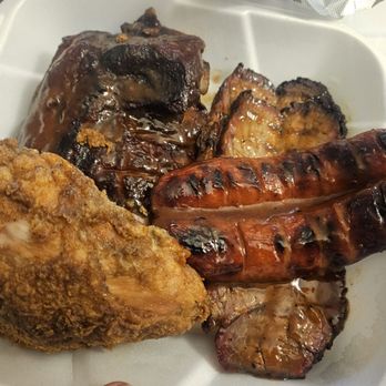 Uncle Andre's BBQ - Combo Platter - Barbeque Near Me - Studio City, California