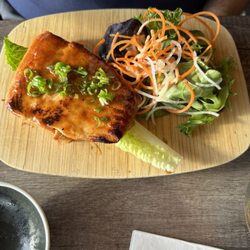 Wa Skew’R Sushi&Bar - Grilled salmon
