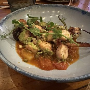 Mina's Fish House - Seafood Near Me - Kapolei, Hawaii