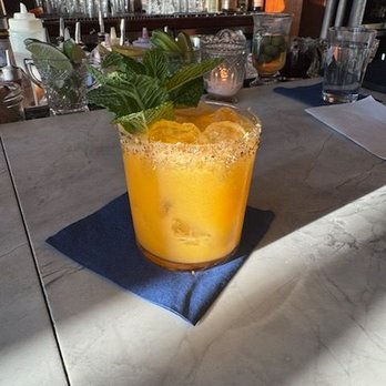 The Wallingford Dram - Cocktail Bars Near Me - Kittery, Maine