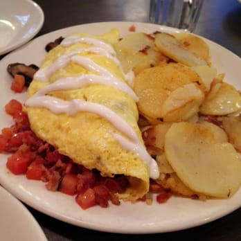 Broken Yolk Cafe - No name with home fries - Breakfast & Brunch Near Me - Orange, California