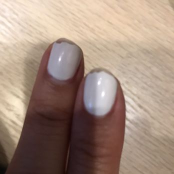 Starry Nail Spa - Chipped and lifted nails only after two days - Nail Salons Near Me - Brooklyn, New York