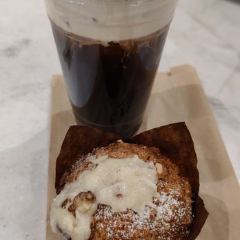 Aroma Barista Bar - Carrot Muffin and Irish Cream Cold Foam - Coffee & Tea Near Me - Las Vegas, Nevada