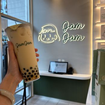 Jam Jam Tea Lab - White peach milk tea with brown sugar boba - Coffee & Tea Near Me - Burbank, California