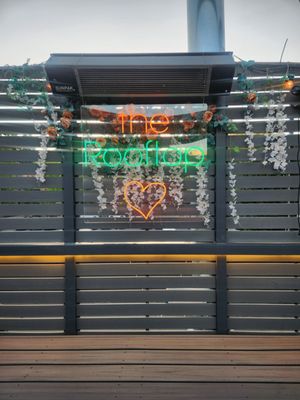 Midtown Gastrobar by null