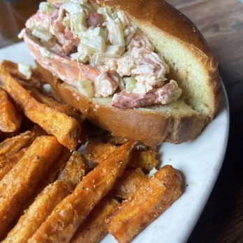 Freebird Kitchen and Bar - Lobster Roll - Southern Near Me - White Plains, New York Freebird Kitchen and Bar - Lobster Roll - Southern Near Me - White Plains, New York