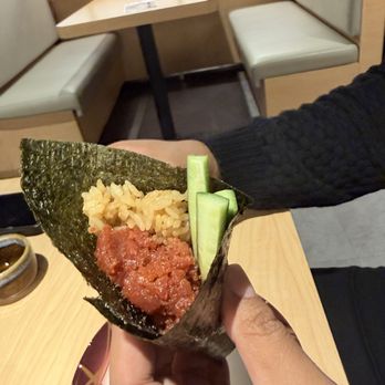 Waka Sakura - Very small portion or tuna - Conveyor Belt Sushi Near Me - Gardena, California Waka Sakura - Very small portion or tuna - Conveyor Belt Sushi Near Me - Gardena, California