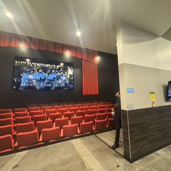 EōS Fitness - Movie Theater - Gyms Near Me - Lake Elsinore, California EōS Fitness - Movie Theater - Gyms Near Me - Lake Elsinore, California