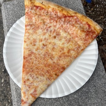 Pat's Pizzeria & Restaurant - Pizza Near Me - Levittown, New York