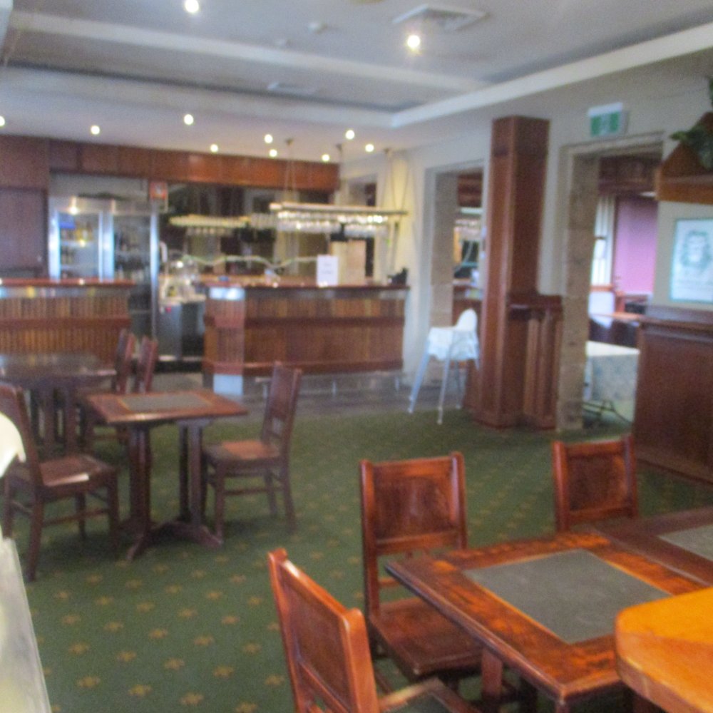 Red Lion Hotel - Upstairs Bistro - Hotels Near Me - Rozelle, NSW