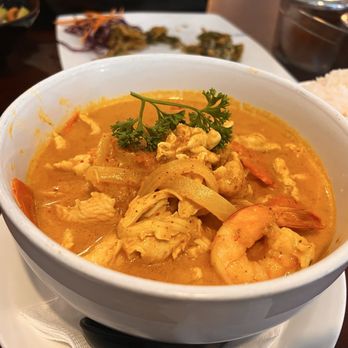 Thai St Cafe - Centennial - Yellow curry with chicken and shrimp. - Thai Near Me - Las Vegas, Nevada Thai St Cafe - Centennial - Yellow curry with chicken and shrimp. - Thai Near Me - Las Vegas, Nevada