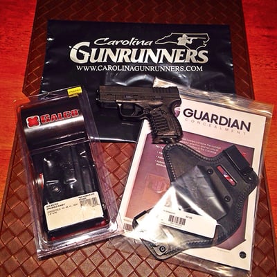 Carolina Gunrunners by null