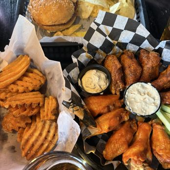 Bar-Bill North - Chicken Wings Near Me - Clarence, New York