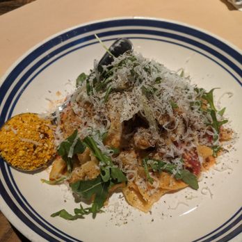 Scaddabush - Roasted fennel and sausage fettuccine - Italian Near Me - Scarborough, Ontario Scaddabush - Roasted fennel and sausage fettuccine - Italian Near Me - Scarborough, Ontario