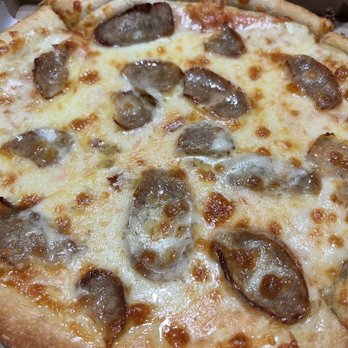 Daro's Pizza & Chicken - a sausage and cheese pizza - Pizza Near Me - Woodside, New York Daro's Pizza & Chicken - a sausage and cheese pizza - Pizza Near Me - Woodside, New York