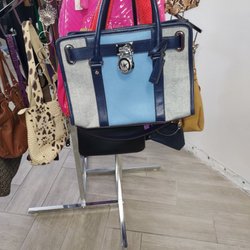 Is that Michael Kors..YES IT IS!