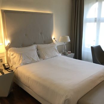 Gran Hotel NH Collection - The bedroom. - Hotels Near Me - Zaragoza, Z