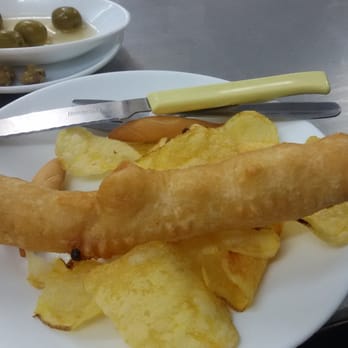 Bar Manolo - Tapa de pavía de bacalao ¡deliciosa! 2,50€ - Andalusian Near Me - Seville, SE