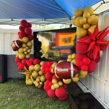 Block Party Rentals - Super Bowl 2024 balloon garland - Party Equipment Rentals Near Me