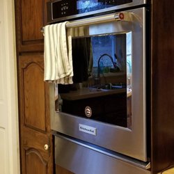 RSI Kitchen & Bath - KitchenAid wall oven newly installed. I'm baking like a pro now!