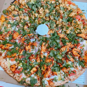 Curry Pizza House - Half Tandoori Chicken Pizza half Curry Chicken Pizza - Pizza Near Me - Dublin, California Curry Pizza House - Half Tandoori Chicken Pizza half Curry Chicken Pizza - Pizza Near Me - Dublin, California